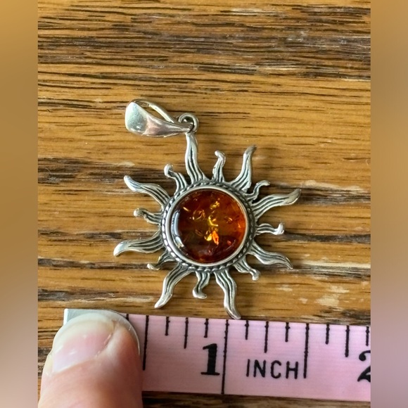 💛Baltic Amber sun design in 925 silver necklace ⭐️NWOT - Picture 3 of 14